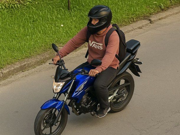 Alerta en Ituzaingó por un moto abusador que ataca a mujeres en la calle