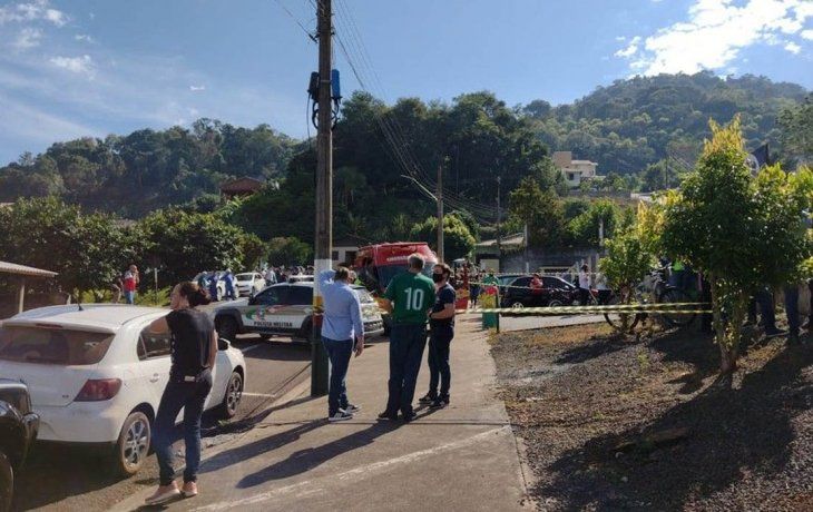 Brasil: un adolescente mató a tres niños y una maestra en jardín de infantes