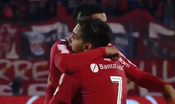 Gol de Martín Benítez en Independiente