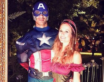 Luli palpita su casamiento con disfraces