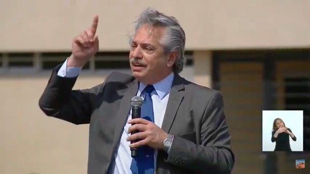 Alberto Fernández encabezó la entrega de viviendas Procrear en cinco provincias