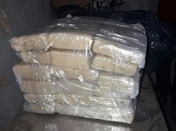 Encontraron casi 15 kilos de marihuana en una iglesia - Crédito: @impactorioja Encontraron casi 15 kilos de marihuana en una iglesia - Crédito: @impactorioja