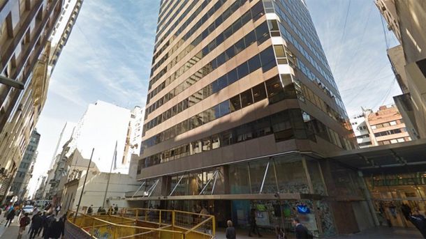 Incautan casi medio millón de dólares no declarados en una supuesta cueva