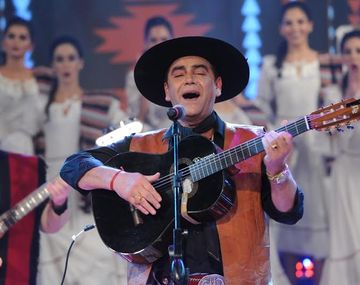 El show del Chaqueño Palavecino en el Bailando