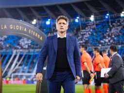 El análisis de Barros Schelotto tras la eliminación de Vélez en la Libertadores: Morimos de pie