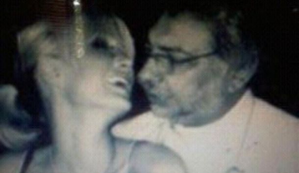 Jésica Cirio sobre su foto con Lugo: No soy yo, es Paris Hilton con el Papa