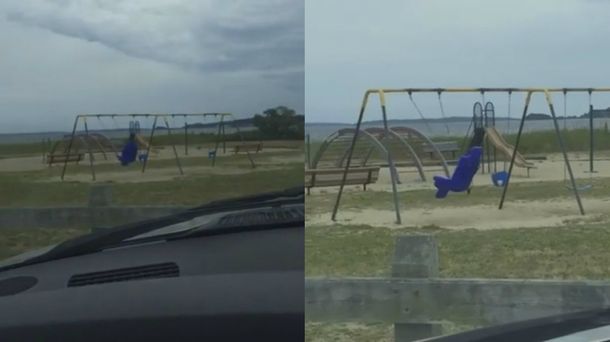 Misterio en una plaza por una hamaca que se mueve sola