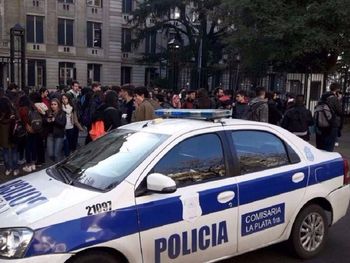 Una alumna se disparó en la cabeza en el Colegio Nacional de La Plata