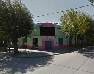 Policía detenido por robar una heladería