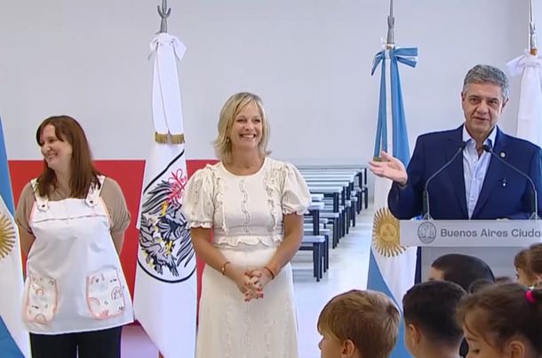 Más de 300 mil chicos volvieron a las aulas en la Ciudad: Jorge Macri celebró el inicio en fecha