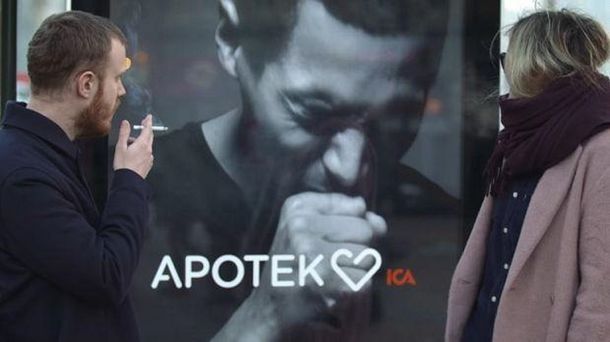 Cartel que tose cuando alguien fuma