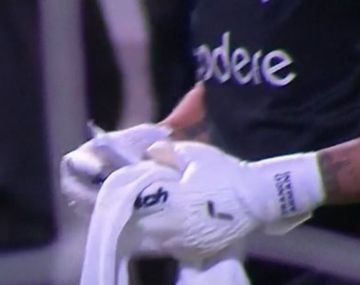 River afuera de la Copa Argentina: ¿qué decía el machete de Armani?