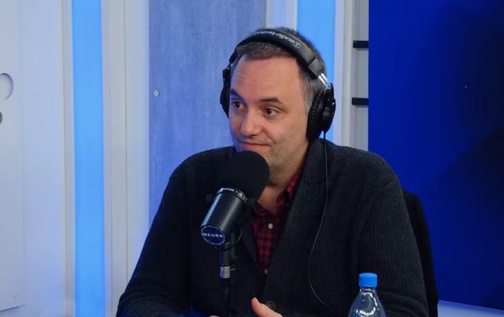 Manuel Adorni contra periodistas.&nbsp;