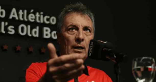 La reacción de Frank Kudelka cuando le preguntaron por la foto de Lionel Messi con Donald Trump