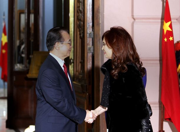 China dará créditos al país para el ferrocarril Belgrano Cargas