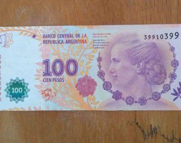 Piden hasta 10 mil pesos por un billete de 100 con un error: ¿de qué se trata?