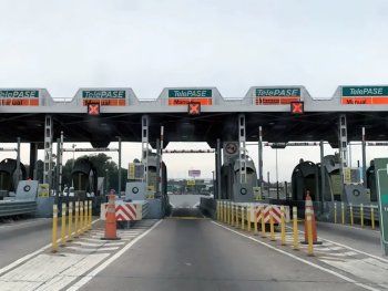 A fin de año ya no se podrá pagar con efectivo en los peajes de la Ciudad