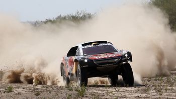 carlos sainz aprovecho su chance y es el nuevo lider de la general carlos sainz aprovecho su chance y es el nuevo lider de la general