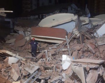 En el lugar del derrumbe trabajaban Bomberos Voluntarios de varias localidades de la costa&nbsp;