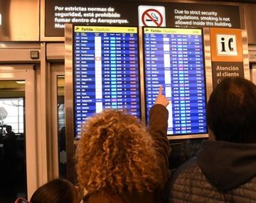 Paro de Aerolíneas: cómo saber si un vuelo es cancelado o reprogramado