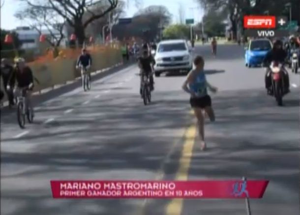 Insólito blooper en la maratón de Buenos Aires: quisieron echar al ganador