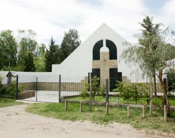 Simuló ser indigente y levantó una carpintería en una iglesia
