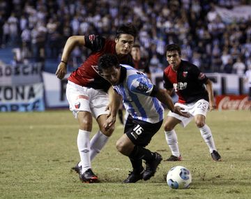 Racing no lo supo liquidar y empató de local con Colón