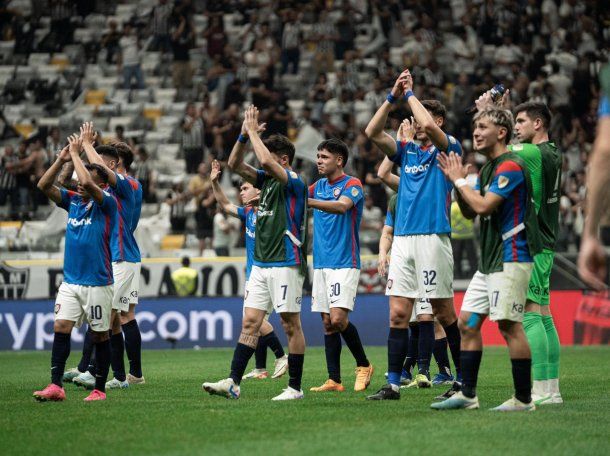 La bronca de San Lorenzo contra el árbitro en la eliminación de la Copa Libertadores