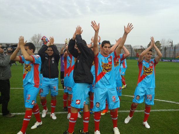 Escándalo en Arsenal: tras una discusión, borraron a un experimentado jugador