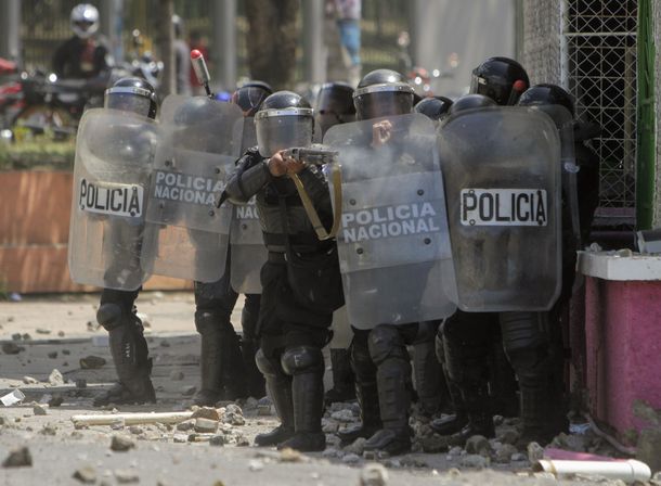 Ortega mandó a la Policía y las turbas a atacar a los manifestantes