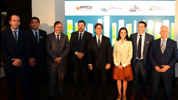 El Poder Ejecutivo envió un proyecto al Parlamento para ampliar y reforzar la ley de fronteras en Uruguay. El Poder Ejecutivo envió un proyecto al Parlamento para ampliar y reforzar la ley de fronteras en Uruguay.