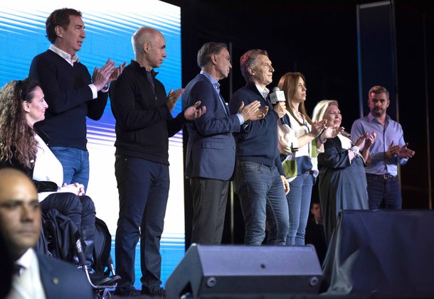 Macri se reúne con su Gabinete en Casa Rosada tras la derrota en las PASO