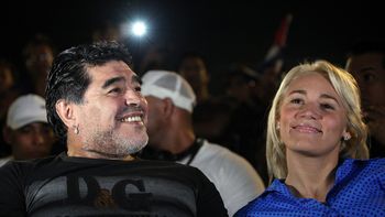 diego maradona, carinoso con rocio en cuba diego maradona, carinoso con rocio en cuba