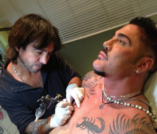 Ricardo Fort selló con un tatuaje la vuelta con Rodrigo Díaz