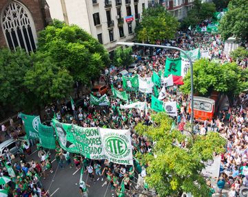 ATE presentó un amparo contra los despidos