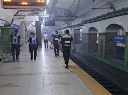 interrumpieron el servicio en la linea c de subte por un principio de incendio