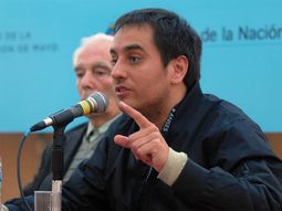 juan cabandie: elisa carrio se salio de sus cabales juan cabandie: elisa carrio se salio de sus cabales