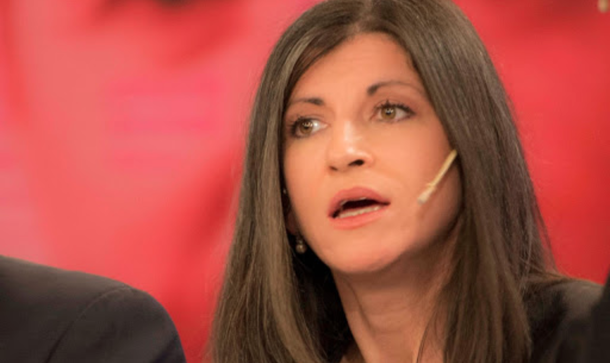 Vallejos cruzó a Vidal tras su propuesta para pagar a los jóvenes la mitad de un salario mínimo