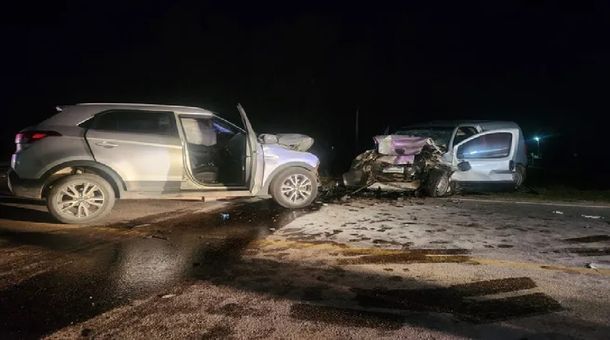 Así quedó el vehículo del senador Adrián Peña tras el impacto frontal en la ruta 36 en Canelones.