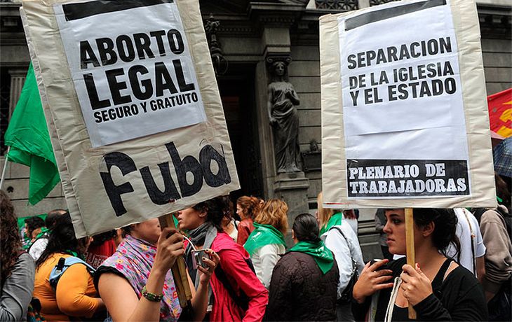 Reglamentan el aborto no punible en el ámbito porteño