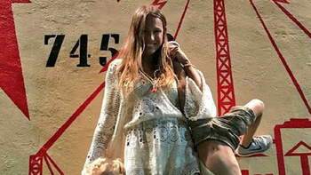 Pampita, junto a sus hijos en Miami Pampita, junto a sus hijos en Miami