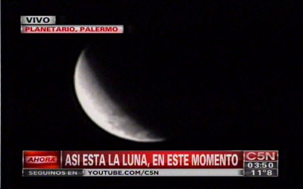 El espectáculo del eclipse total: la luna se volvió roja esta madrugada