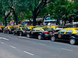 Los taxistas irán a la legislatura bonaerense para manifestarse contra Uber