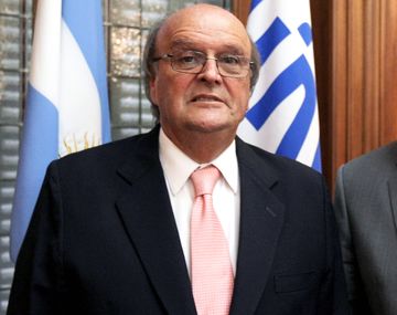 Reunión cerrada para elegir al nuevo presidente de la UIA