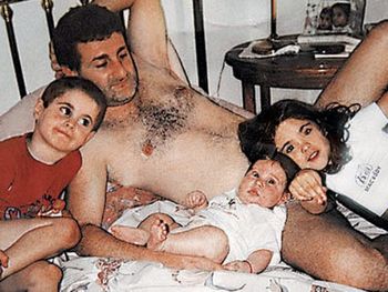 José Luis Cabezas y sus hijos