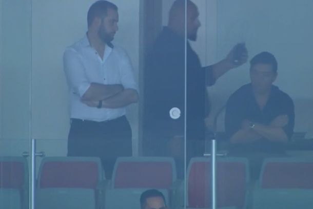 Gallardo y la imagen de la que todos hablan: ¿usó un handy para dar indicaciones?