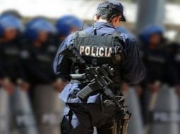 la policia de la provincia de buenos aires no tiene derecho a sindicalizarse la policia de la provincia de buenos aires no tiene derecho a sindicalizarse