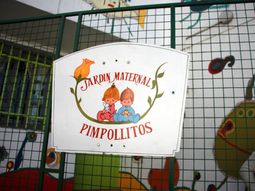 una docente ato de los pies a nenas de 2 anos en un jardin de parana una docente ato de los pies a nenas de 2 anos en un jardin de parana