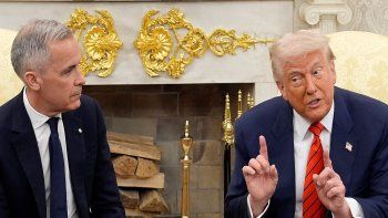 Trump amenazó a Canadá con aranceles del 100% si avanza en un acuerdo con China