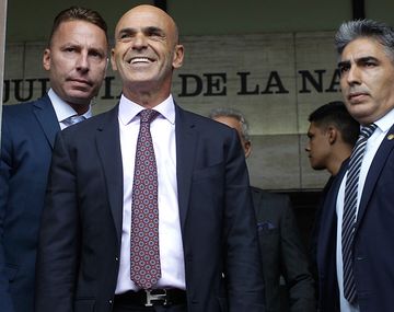 El jefe de Inteligencia presentó ante la Justicia un recibo por sólo US$70 mil